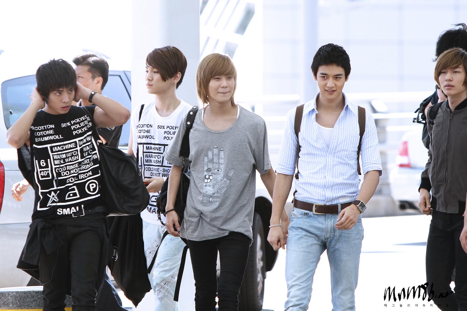 Ace your Airport looks like Kpop idols