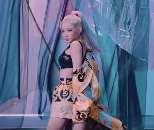 Chungha Shows Off Her Dark Allure in “Snapping” – Seoulbeats