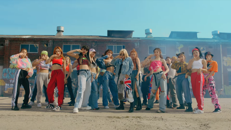 G I Dle Innovates With A 90 S Summer Vibe For Uh Oh Seoulbeats