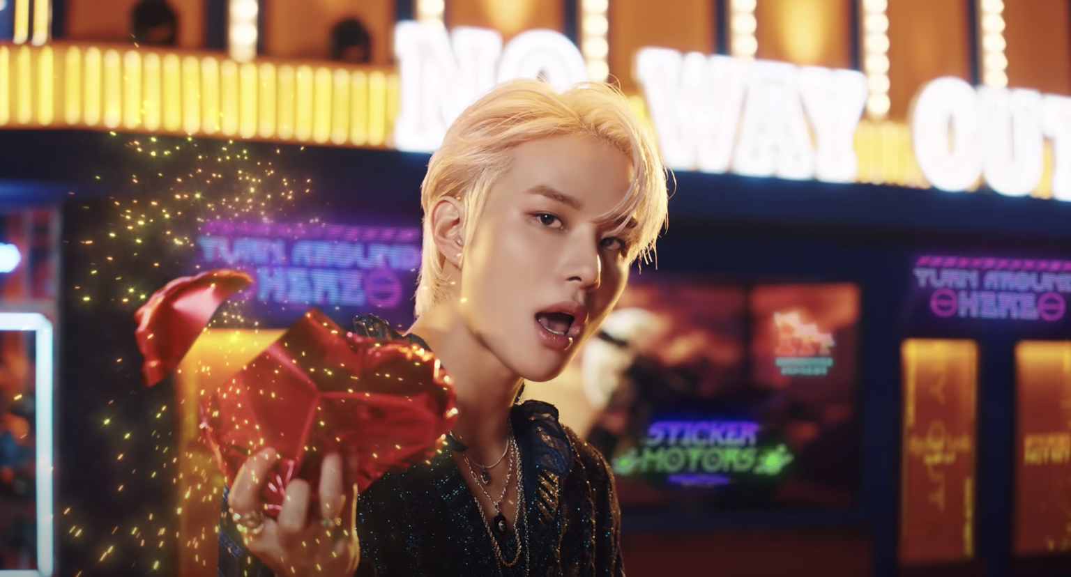 Tollan kim aesthetic. NCT 127 엔시티 127 'Sticker' MV.