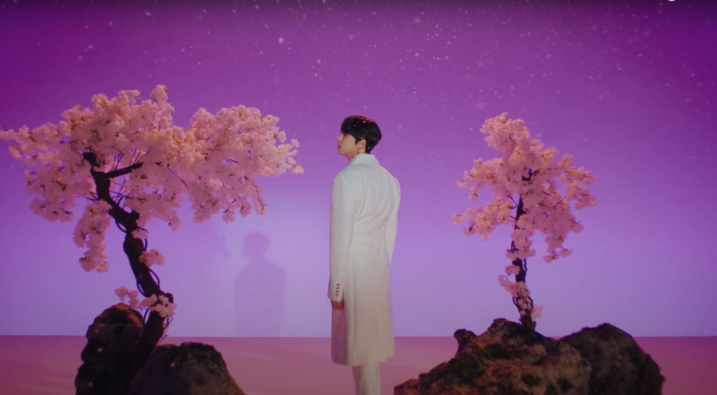 Oneus Immerses Us in Tragic Elegance in “Luna” – Seoulbeats