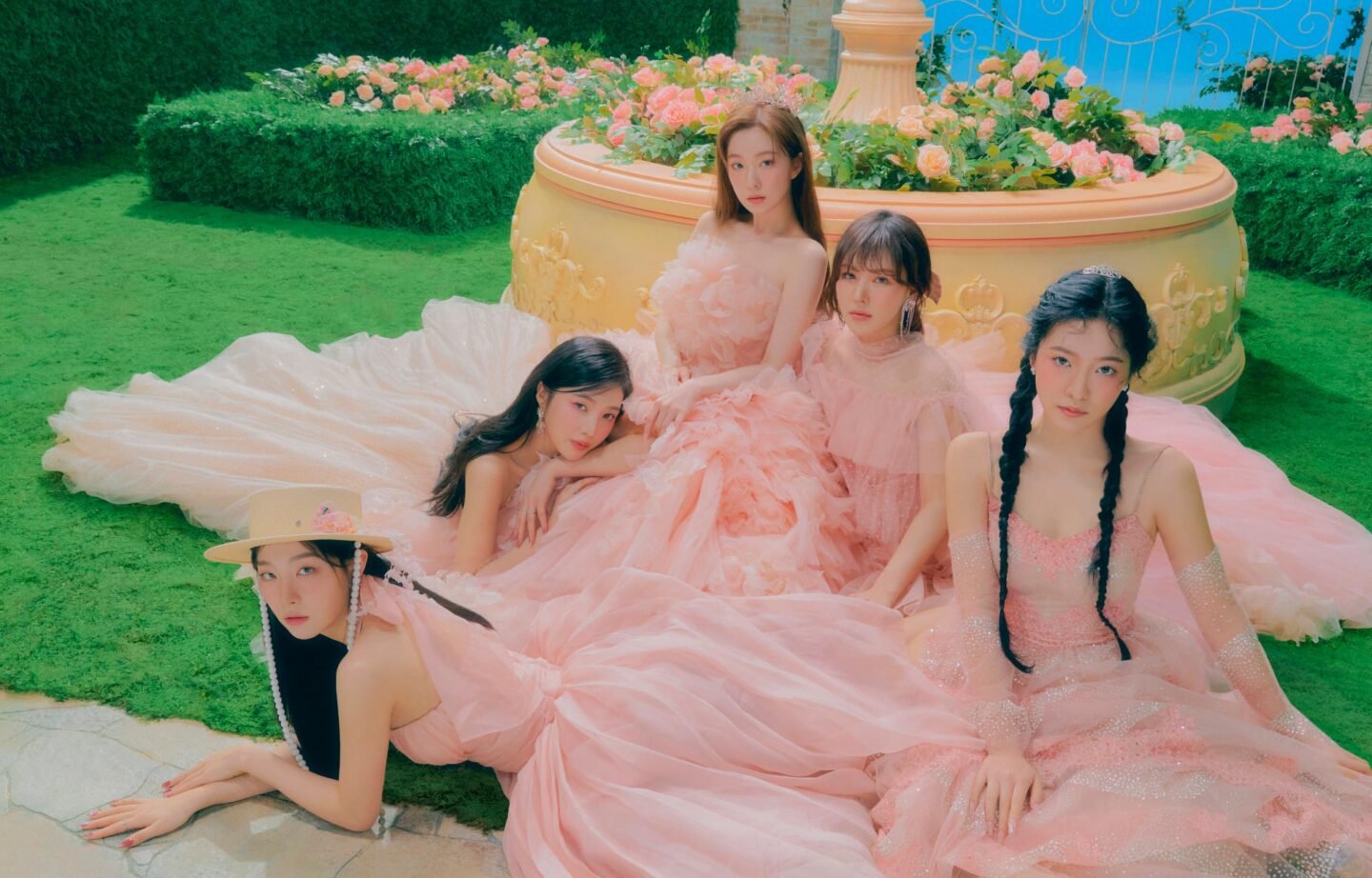Red Velvet Burst into Bloom with “The ReVe Festival 2022 – Feel My 